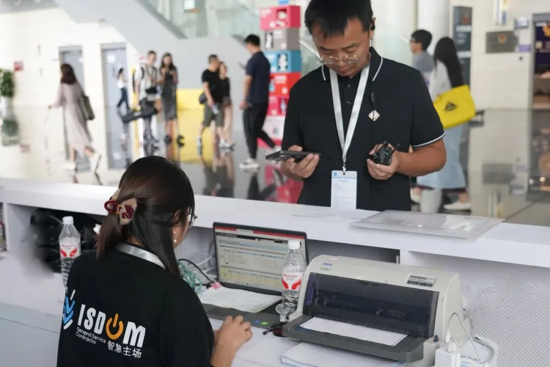 2bd27901-3314-45bb-b759-1a840546708b